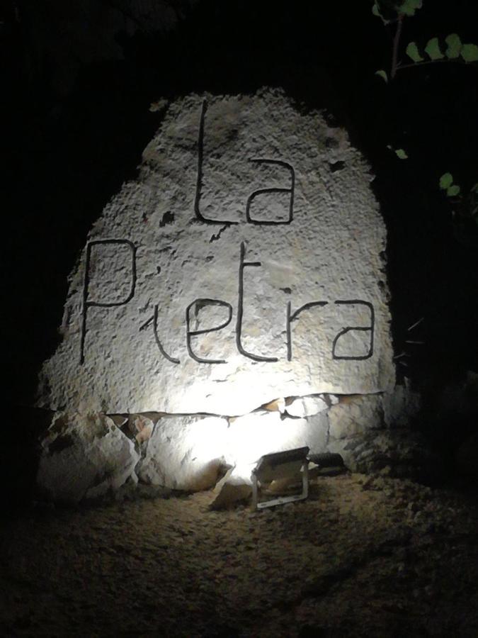 끼아라몬떼굴피 La Pietra 빌라 외부 사진